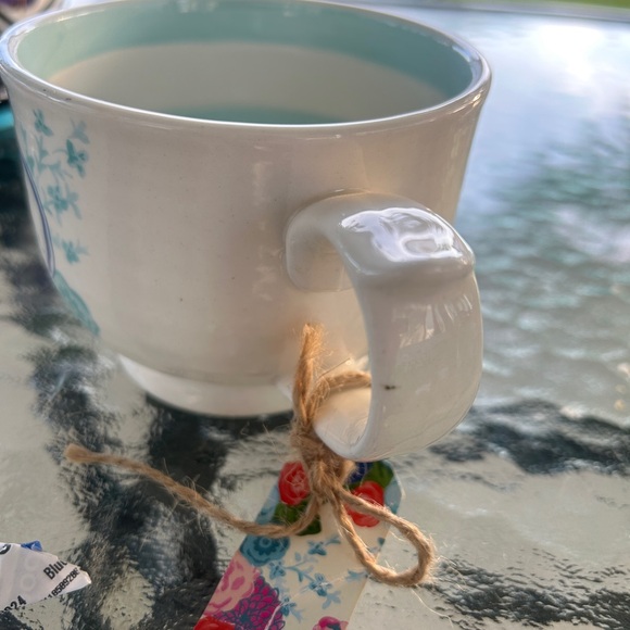 A Molly Hatch stripped mug - Picture 4 of 8